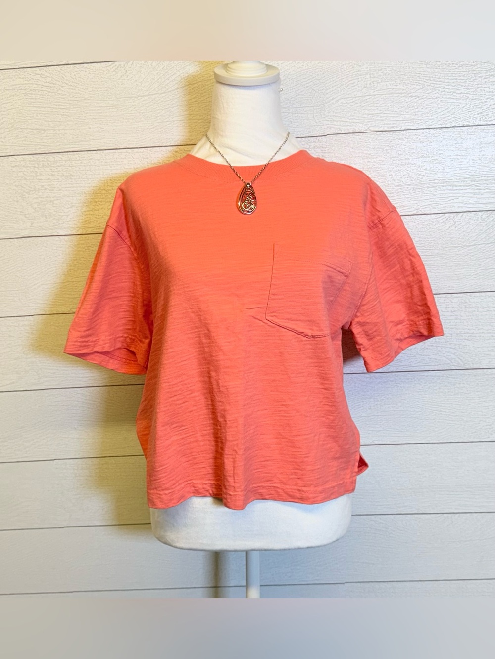 Evereve Coral Short Sleeve Pocket Tee Cotton Size small